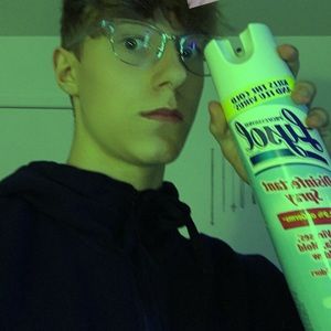 Meet your Posher, Alex